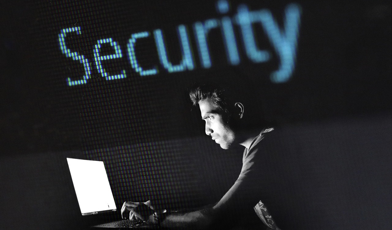 Online Safety Bill: Will the UK break encryption?