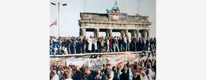 27 Years Ago Stasi Surveillance Ended. Now Mass Surveillance Online Must Stop.